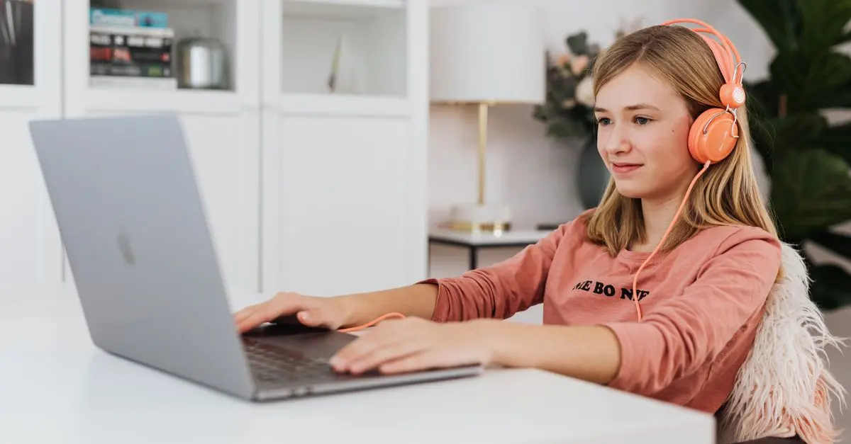 Cómo Utilizar Recursos Digitales para Aprender Español Rápido