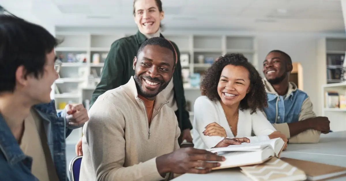 Cómo Aprender Español a Través de Conversaciones Diarias: Estrategias Efectivas