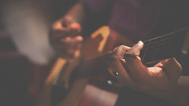 Cómo Aprender Español a Través de la Música: Estrategias Efectivas