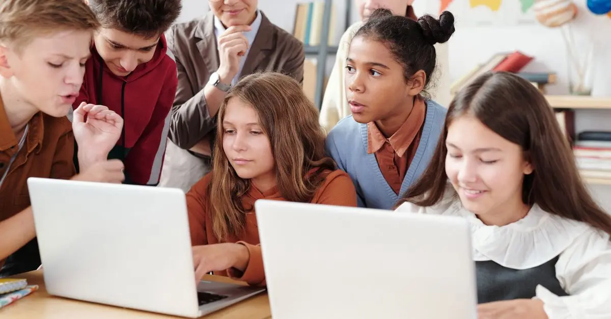 Cómo Aprender Español con Recursos Multimedia Efectivos