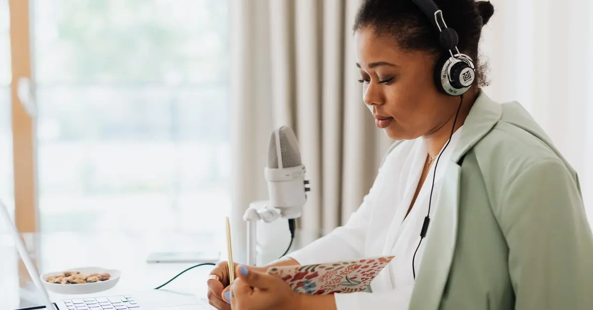 Cómo Aprender Español con Podcast: Estrategias Efectivas