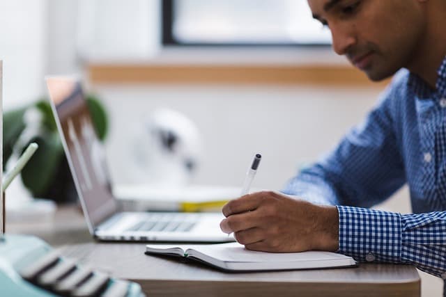 Cómo Aprovechar las Clases de Español Online: Estrategias Clave