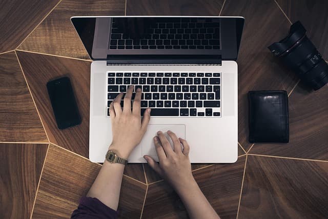Cómo Usar Recursos Digitales para Aprender Español